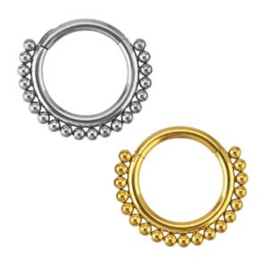 Anello Clicker Con Beads in Titanio