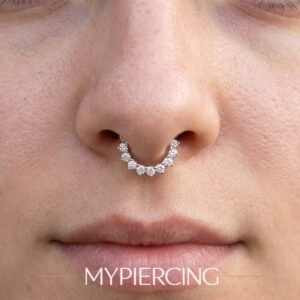 Argola Clicker em ouro 18K encastrado com diamantes sintéticos para septo